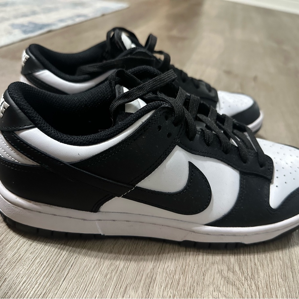 Nike Classic Black and White Low-Tops